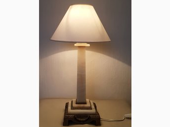 Art Deco Jugend bordslampa marmor sten, 1900 talets första hälft Art Deco Jugend bordslampa marmor sten, 1900 talets första hälft