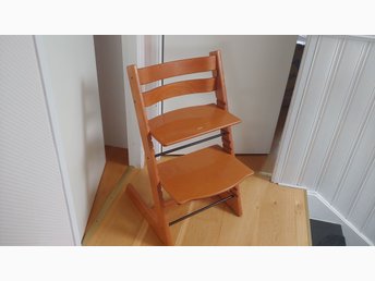 STOKKE TRIPP TRAPP barnstol trä nyare modell 2004 STOKKE TRIPP TRAPP barnstol trä nyare modell 2004