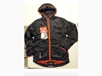 Helly Hansen Oslo H2 Flow Svart Storlek: S. P.. (421532893 Helly Hansen WW Oslo H2 Flow Insulator Jacka, Svart