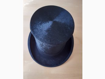 Gammal hög hatt Gammal hög hatt