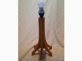 Unik Bordslampa fot av trä 70tal Ikea Unik Bordslampa fot av trä 70tal Ikea