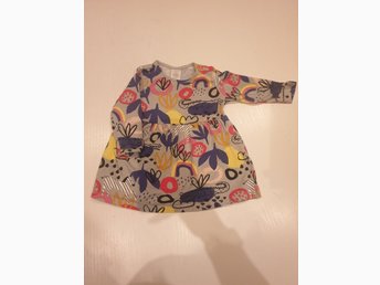 Klänning från Lindex, storlek 62 (420618008) ᐈ Köp på Tradera Klänning från Lindex, storlek 62 (420618008) ᐈ Köp på Tradera