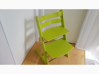 STOKKE TRIPP TRAPP barnstol grön nyare modell 2010 STOKKE TRIPP TRAPP barnstol grön nyare modell 2010