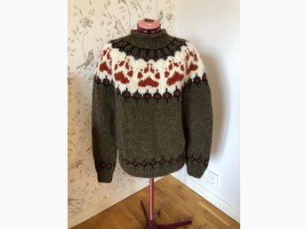Ny handstickad Islandströja Vildmark 100% ull storlek herr M, dam 44 Ny handstickad Islandströja Vildmark 100% ull storlek herr M, dam 44