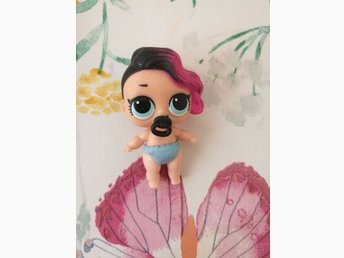 lol surprise lil rocker