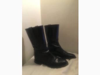 CHURCHS CHURCH’S SVARTA LÄDER SKINN STÖVLAR BOOTS 37 12 38 CHURCHS CHURCH’S SVARTA LÄDER SKINN STÖVLAR BOOTS 37 12 38
