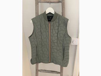 EDBLAD dunväst, grön, stl L, dam (406741647) ᐈ Köp på Tradera EDBLAD dunväst, grön, stl L, dam (406741647) ᐈ Köp på Tradera