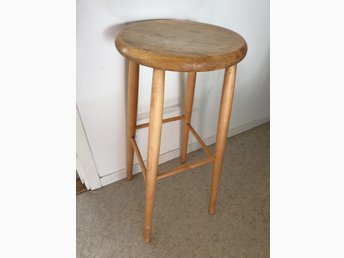 ÄLDRE HÖG PALL BARSTOL TRÄ PALL VINTAGE LANTLIGT RETRO ÄLDRE HÖG PALL BARSTOL TRÄ PALL VINTAGE LANTLIGT RETRO