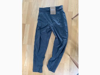 patagonia light & lined studio pants