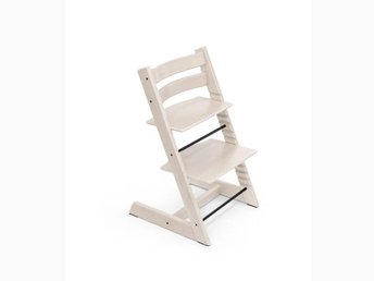 STOKKE TRIPP TRAPP barnstol whitewash nya modell 2007 STOKKE TRIPP TRAPP barnstol whitewash nya modell 2007