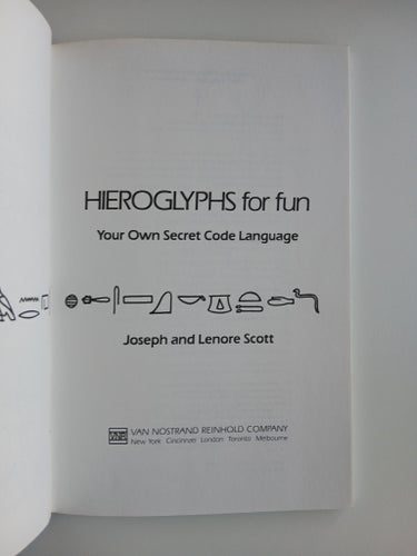 Hieroglyphs for Fun av Joseph och Lenore Scott
