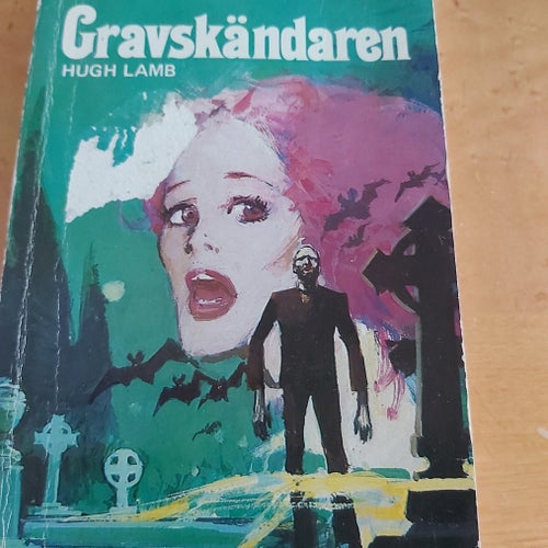 Gravskändaren av Hugh Lamb, 1982. Kalla kårar serien. 1982