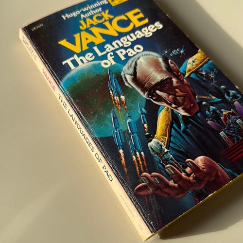 The Languages of Pao av Jack Vance, 1977