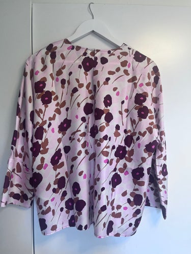 MARIMEKKO blus i 100% silke