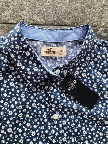 Hollister skjorta | storlek M | blommig blå vit ny med tagen kvar