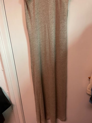 Line of Oslo beige 100% Linne stickad Maxi klänning, storlek S