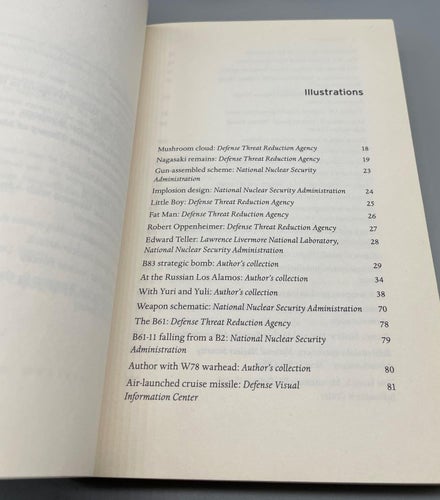 The bomb - A new history av Stephen M. Younger (nuclear weapons)