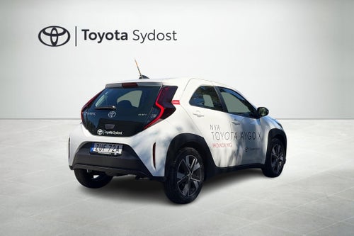 Toyota Aygo X Hybrid backkamera, adaptiv farthållare mm.