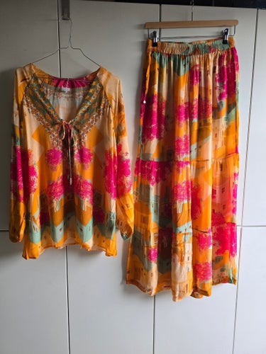 Mönstrat set från Kaanda Beach Wear, stl M &L
