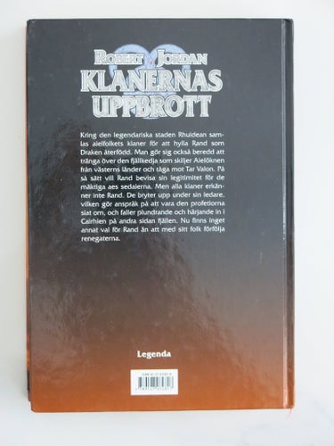 Klanernas Uppbrott av Robert Jordan, 1997