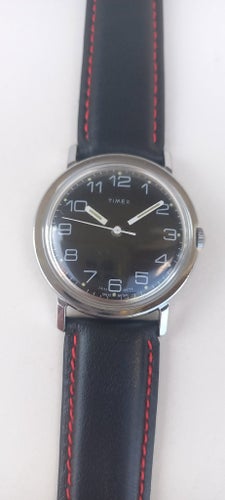 Timex Mekanisk Klocka med Svart Urtavla