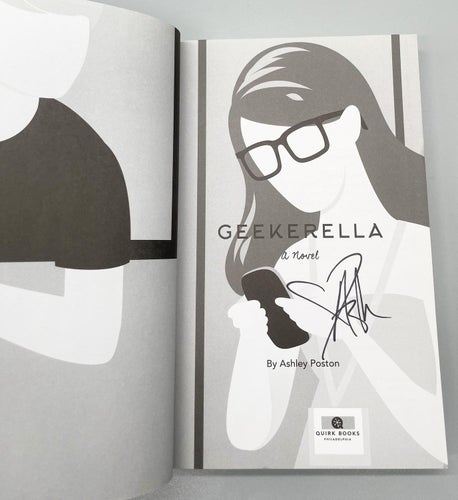Signerad - Once Upon a Con del 1: Geekerella av Ashley Poston (Cinderella)