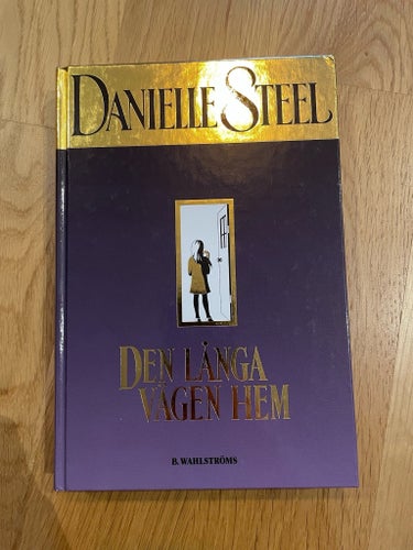 Den långa vägen hem av Danielle Steel