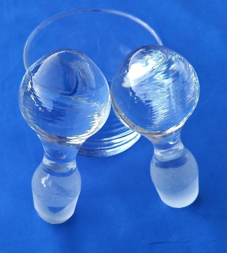 2 st stora vintage, tunga kristall proppar till karaffer