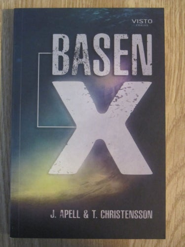Basen X av J. Apell & T. Christensson