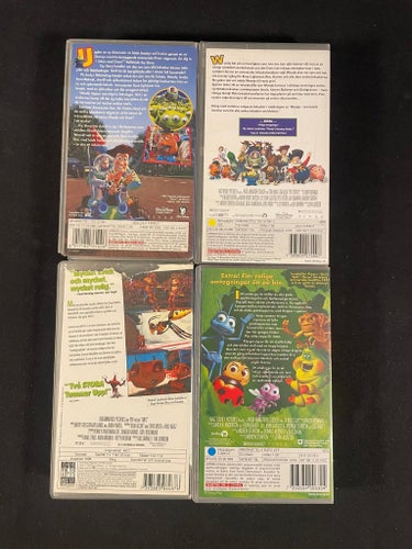 4 Disney VHS filmer: Toy Story 1 & 2, Antz, Ett Småkryps Liv