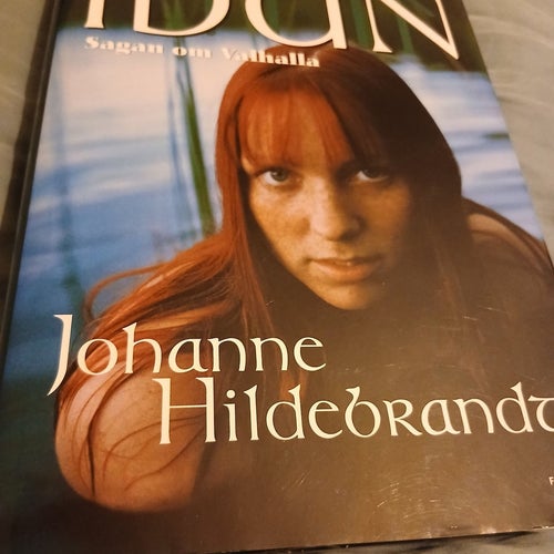 Inbunden Bok I Toppskick: Sagan om Valhalla av Johanne Hildebrandt, 2005