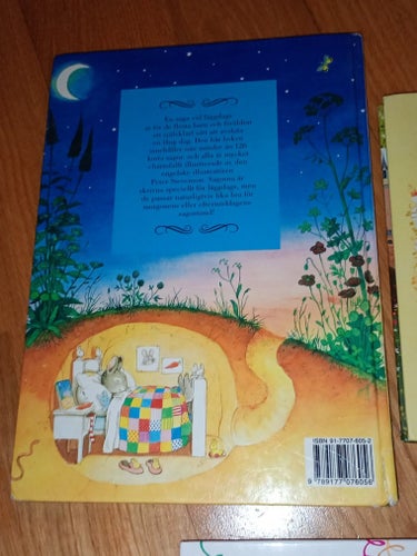 3 st Sagoböcker , en med cd