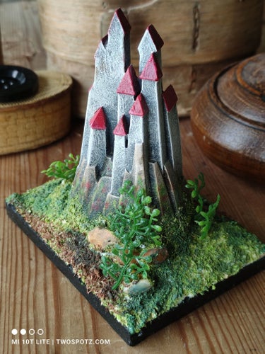 Fantasy Diorama - Sagoslott med växter