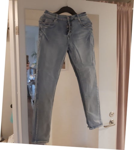 Toxik ljusblåa jeans, storlek S/36