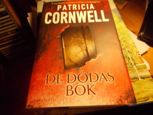 EN INBUNDEN BOK PATRICA CORNWELL DE DÖDS BOK