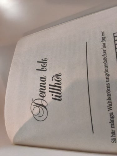 Tvillingarna på Sweet Valley High 27: Sviket förtroende av Francine Pascal