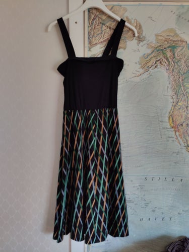 Vintage 70 tal retro klänningsvart grön brun S 36 38