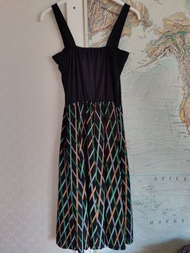 Vintage 70 tal retro klänningsvart grön brun S 36 38