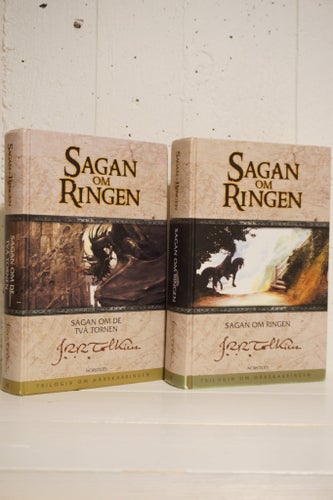 Sagan om Ringen och Sagan om de två tornen av J.R.R. Tolkien