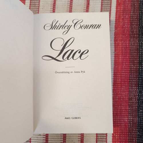 Lace av Shirley Conran, 1982