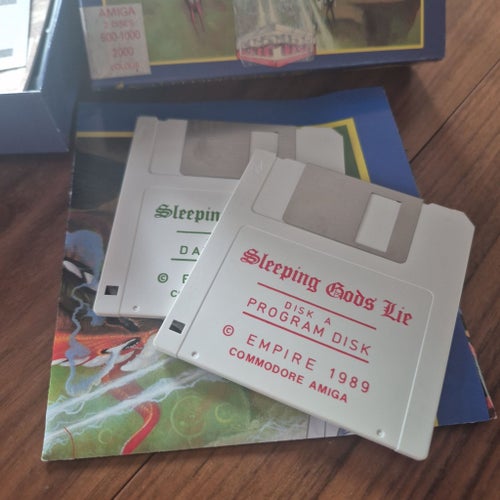 Sleeping Gods Lie - Amiga (1989), RPG, Big Box, 3,5 " Disk. Commodore