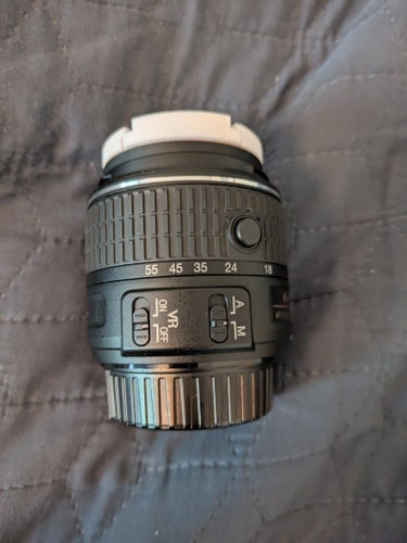 Nikon AF-S DX NIKKOR 18-55mm f/3.5-5.6G VR II