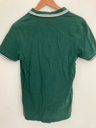 Fred Perry grön pikétröja, storlek S