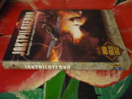BOK, JAKTPILOTERNA, LEN DEIGHTON