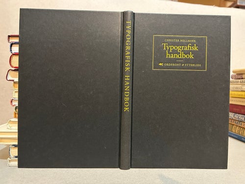 Typografisk handbok av Christer Hellmark, bok, Very Fine plus