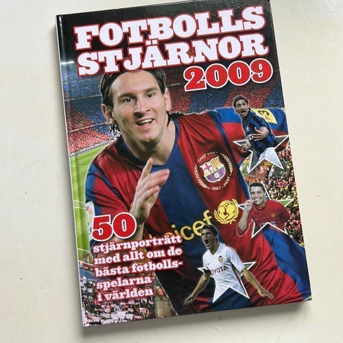 Fotbollsstjärnor 2009 - Bok