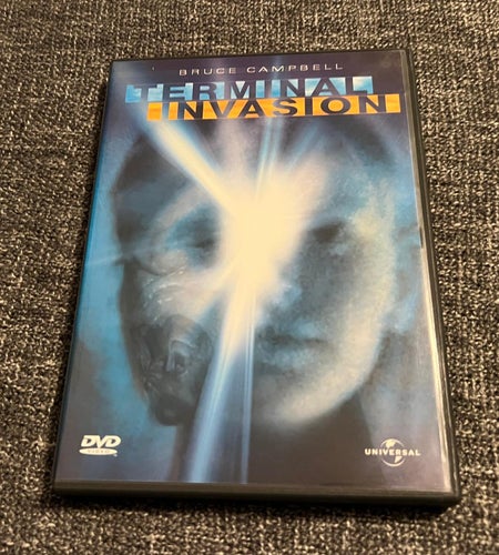 TERMINAL INVASION (2002) SVENSK UTGÅVA I MKT FINT SKICK! BRUCE CAMPBELL