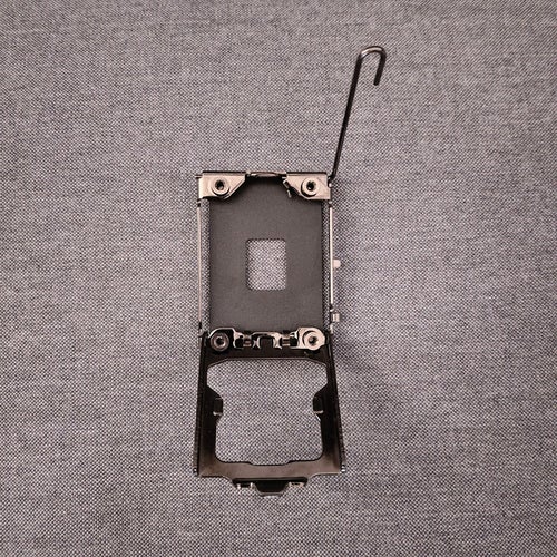 Intel 1366 CPU-bracket till Corsair H100i