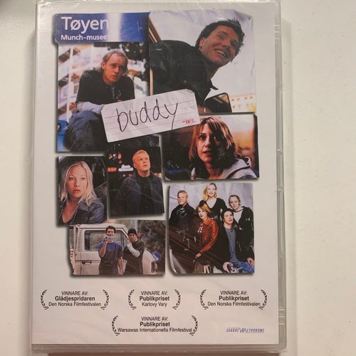 BUDDY. DVD KOMEDI NORGE -04. INPLASTAD