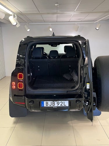 Land Rover Defender P400e PHEV 110 X-Dynamic HSE / Momsbil